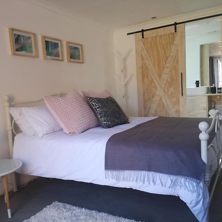 Secure, Private, Queen Room Close To Airport Port Elizabeth Eksteriør bilde