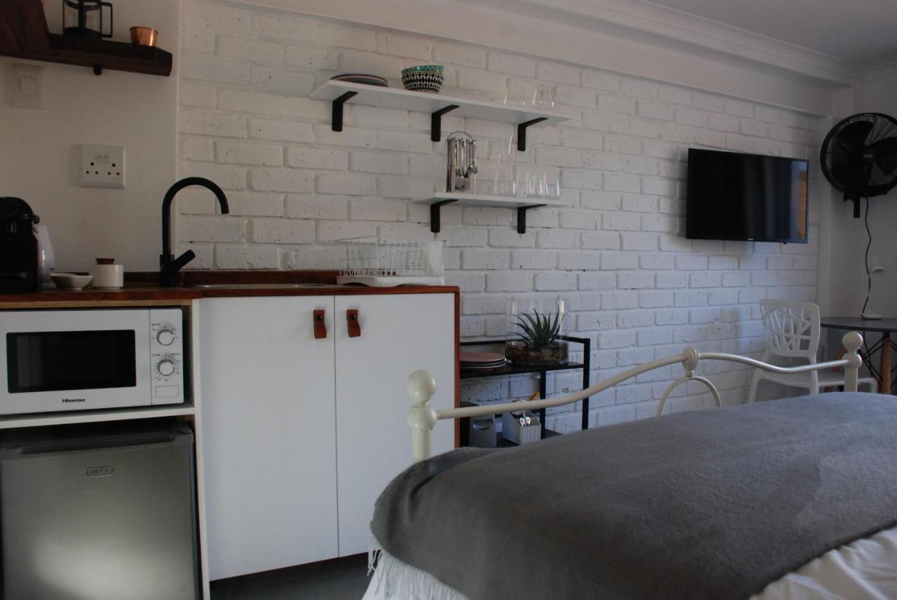 Secure, Private, Queen Room Close To Airport Port Elizabeth Eksteriør bilde