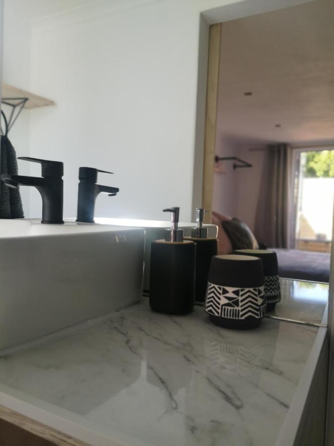 Secure, Private, Queen Room Close To Airport Port Elizabeth Eksteriør bilde